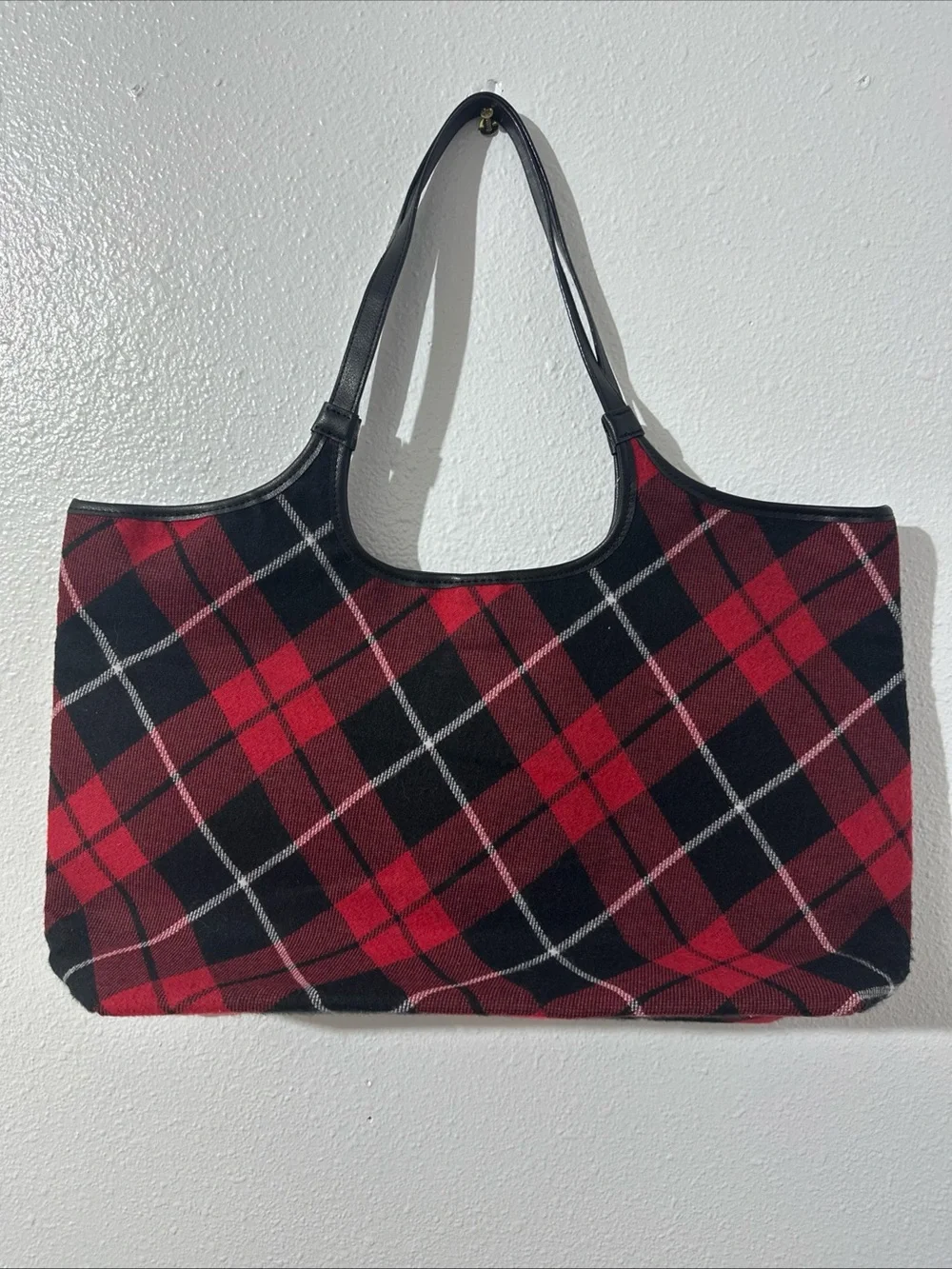 NWT Victoria Secret Red & Black Tartan Plaid Tote/Overnight/Weekender/Purse